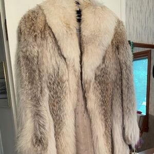 Full Length Coyote Coat Size M Canadian Furrier